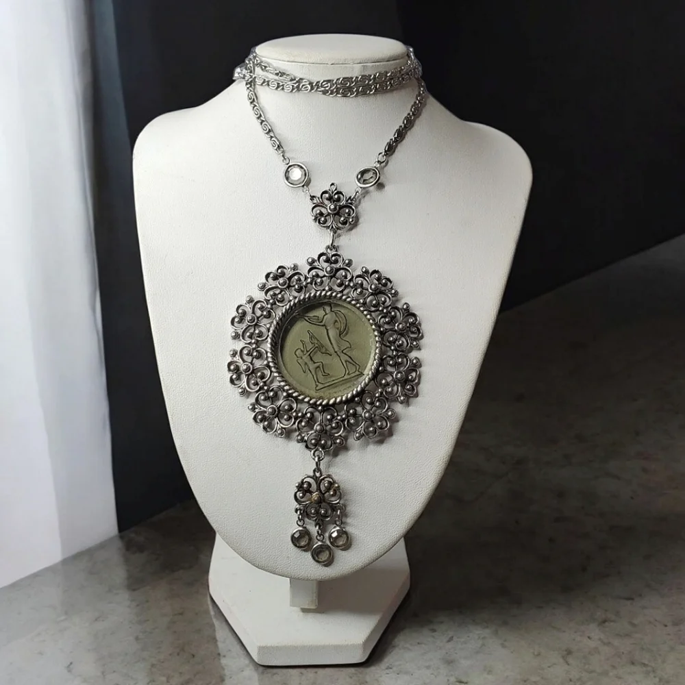 GOLDETTE Vintage Silver Intaglio Glass Cameo Cupid Venus Tassel Necklace